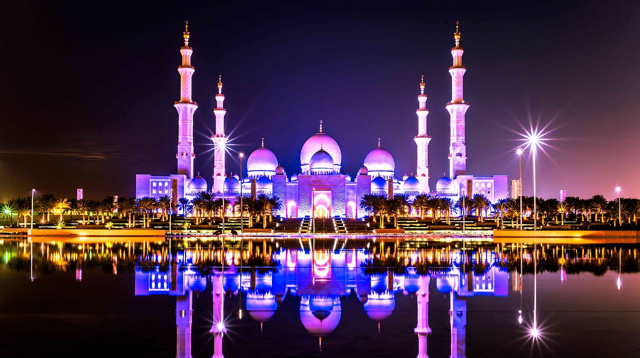 DAZZLING DUBAI